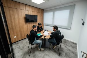 כך בודקים אם סוכן הביטוח שלכם באמת דואג לאינטרסים שלכם